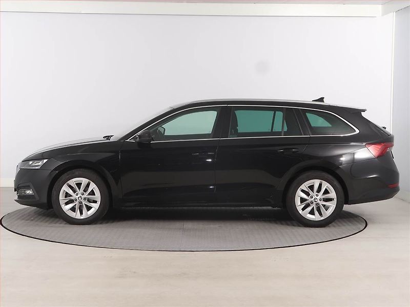 Škoda Octavia (2020) Style 2.0 TDI, Serv.kniha - fotka 3 z 16