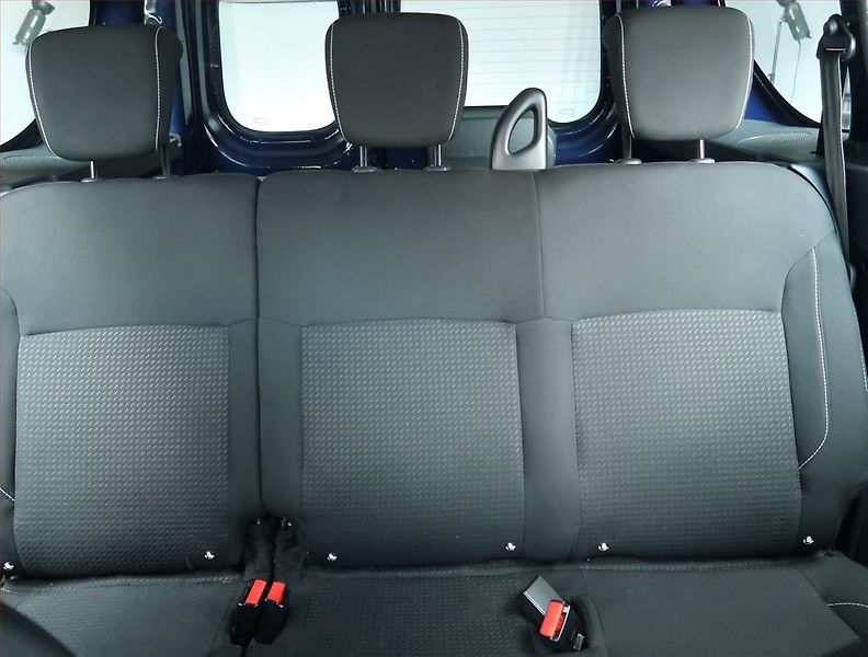 Dacia Dokker (2019) Arctica 1.6 SCe, 5Míst, ČR - fotka 10 z 15