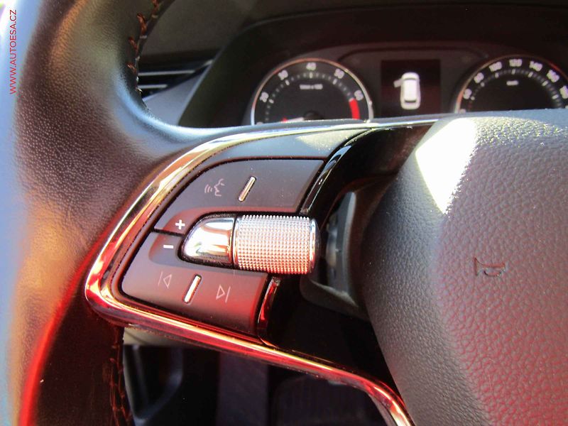 Škoda Octavia (2020) 1.5TSi, LED, aut.klima - fotka 12 z 19