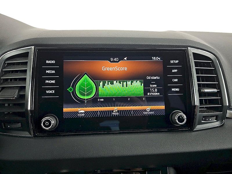 Škoda Karoq (2020) 1.5TSi 110kW Ambition Tažné - fotka 20 z 31