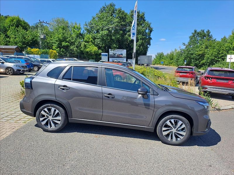 Suzuki S-Cross (2026) 1,4 Elegance AllGrip - fotka 2 z 17