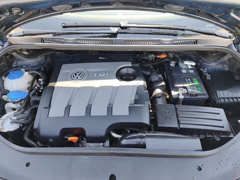 Volkswagen Golf Plus (2010) - fotka 14 z 32