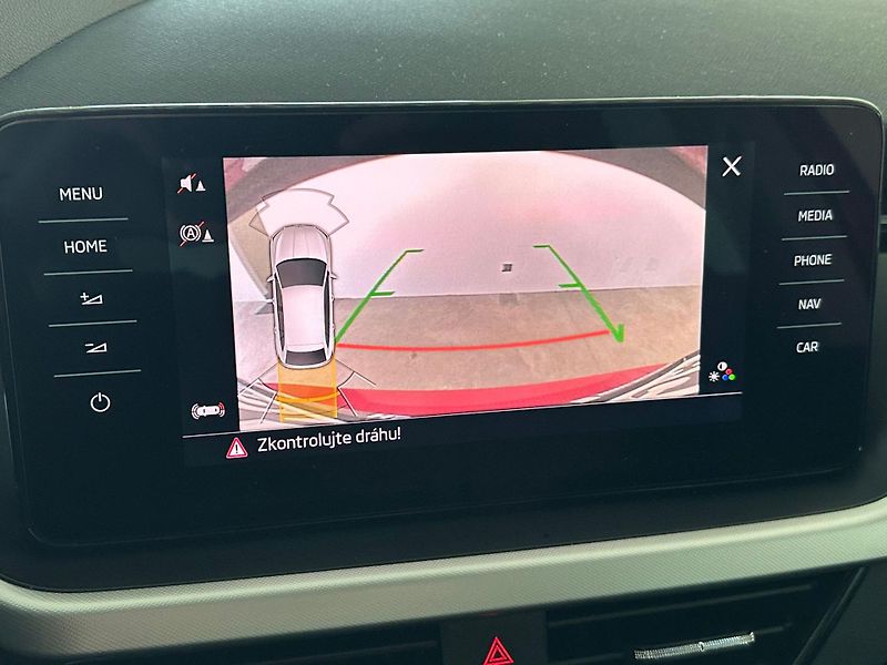 Škoda Scala 1,0 TSI Style DSG, plná výbava - fotka 18 z 25
