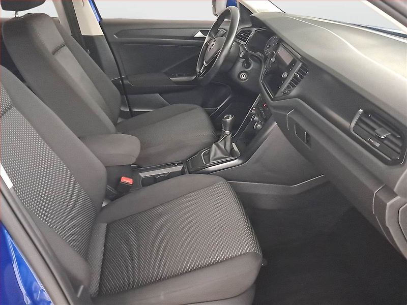 Volkswagen T-Roc (2021) 1.0 TSI, Serv.kniha - fotka 9 z 18