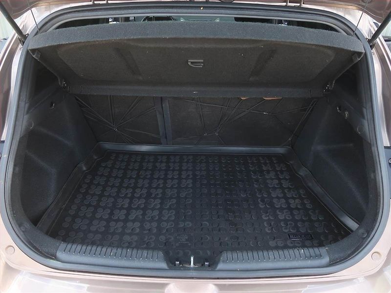 Hyundai i30 (2014) 1.4 CVVT, Serv.kniha, Tempomat - fotka 13 z 16