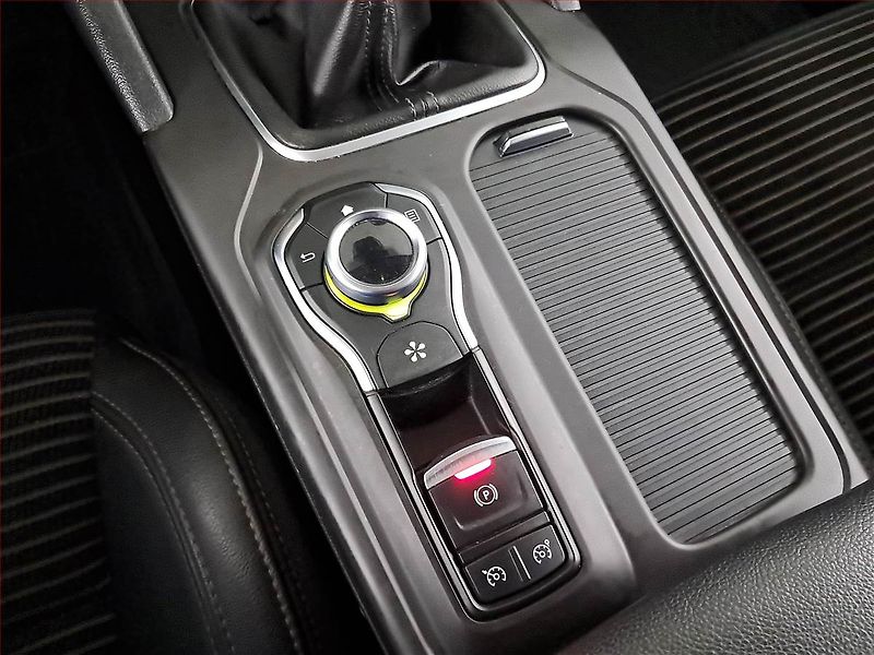 Renault Talisman (2016) 1.6 dCi, Navi, Tempomat - fotka 18 z 22