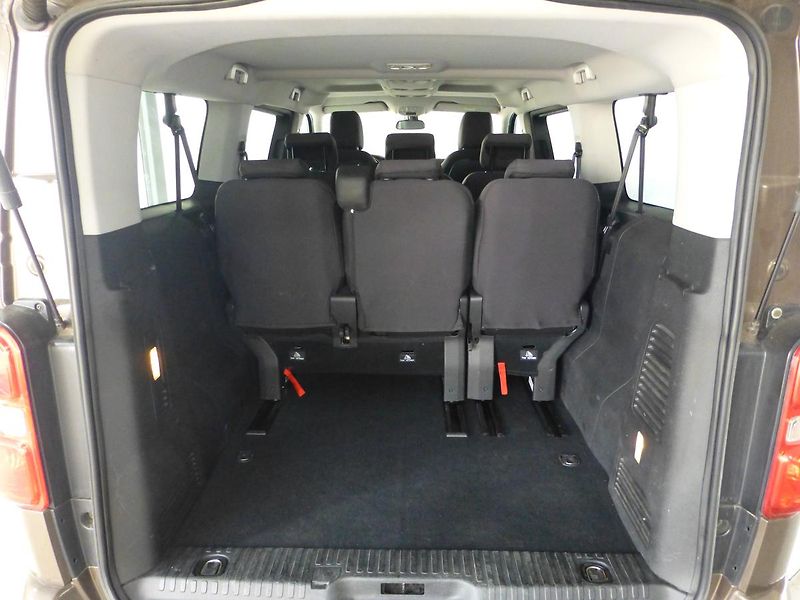 Toyota ProAce Verso (2021) 2,0 D-130KW*KAMER*8M*NEW.ČR-1M - fotka 27 z 28