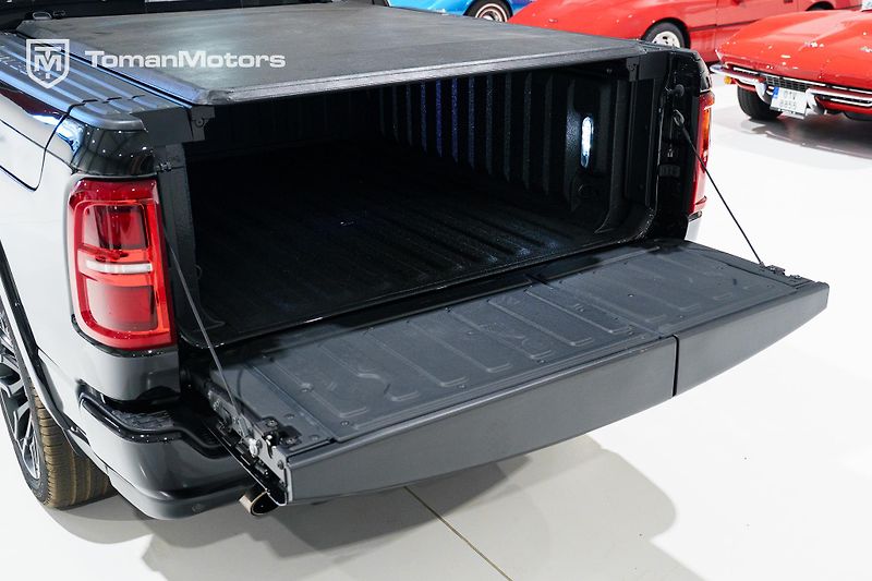 RAM 1500 (2026) HEMI, LIM., NIGHT, RAMBOX,NEW - fotka 20 z 25