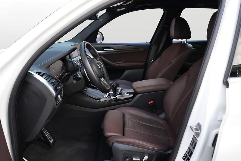 BMW X3 xDrive20d - fotka 9 z 14