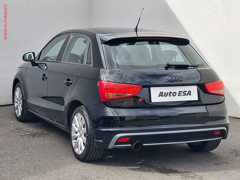 Audi A1 (2016) 1.0 TFSi, 1.maj, AC, navi - fotka 6 z 16