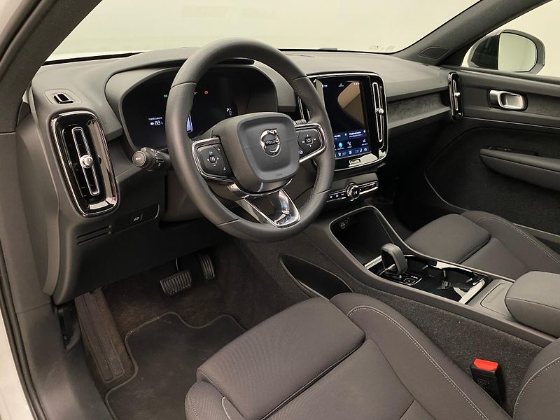 Volvo XC40 PURE ELECTRIC RECHARGE CORE  - fotka 4 z 55