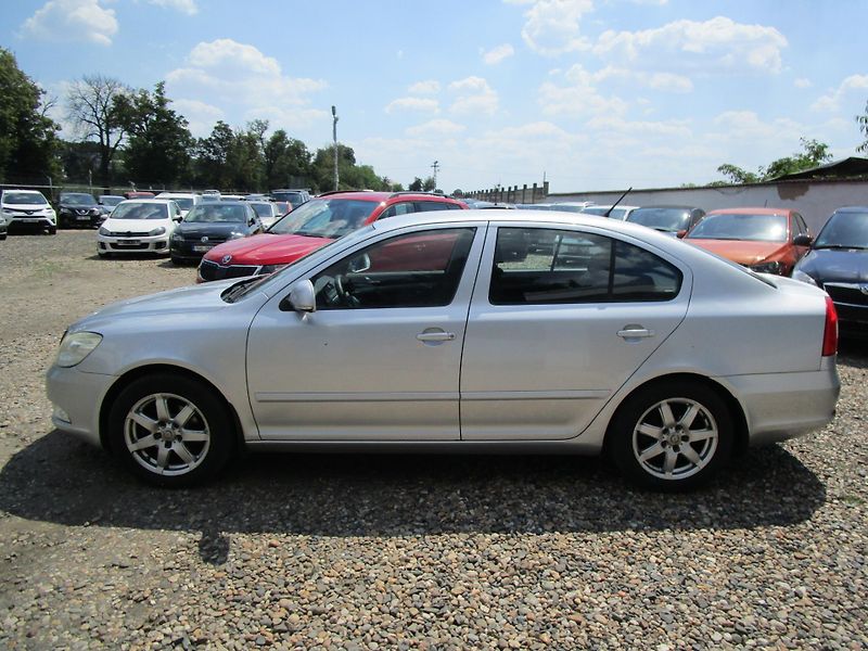 Škoda Octavia 1,6TDI-77KW- KOUPENA v ČR - fotka 3 z 27