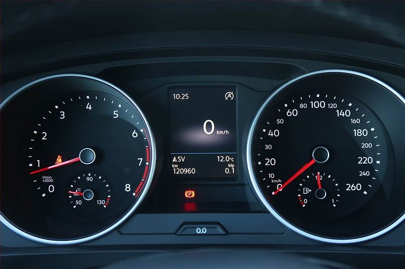 Volkswagen Tiguan (2018) Comfortline 1.4 TSI, ČR,1.maj - fotka 11 z 19