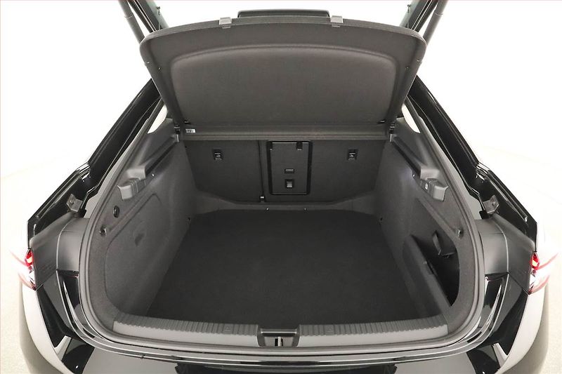 Škoda Superb (2025) 2.0 TSI, LAURIN&KLEMENT, DPH - fotka 11 z 21