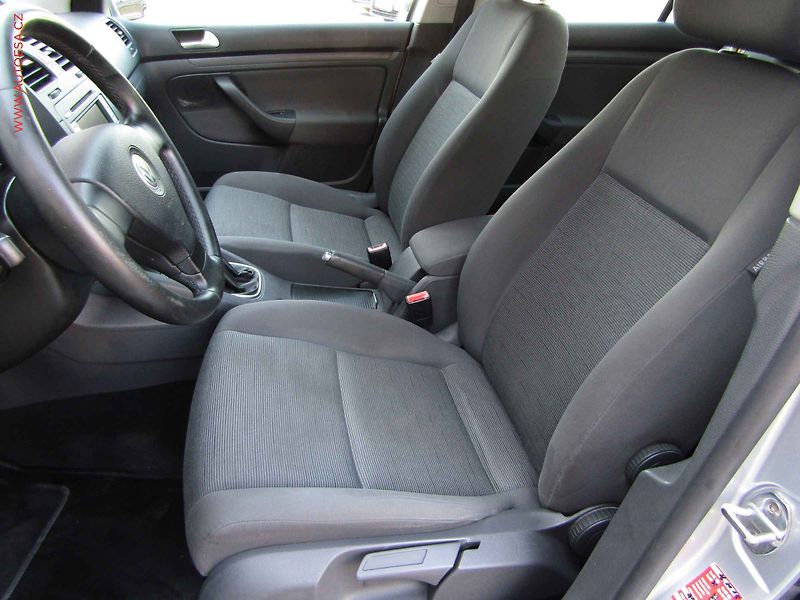 Volkswagen Golf (2007) 1.6MPi, Klima - fotka 9 z 15