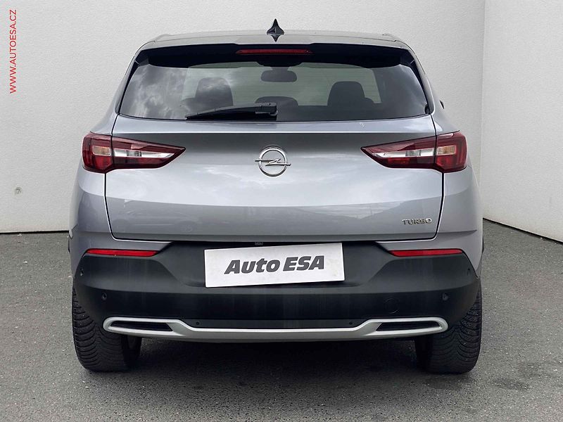 Opel Grandland X (2019) 1.6 T, Innovation, AT, TZ - fotka 5 z 20