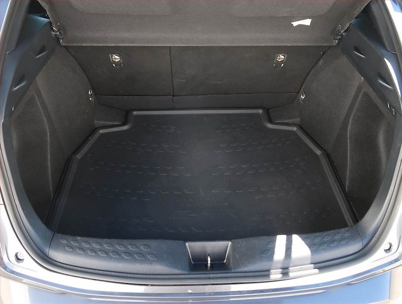 Toyota C-HR (2022) Business 1.8 Hybrid, digi klim - fotka 14 z 22