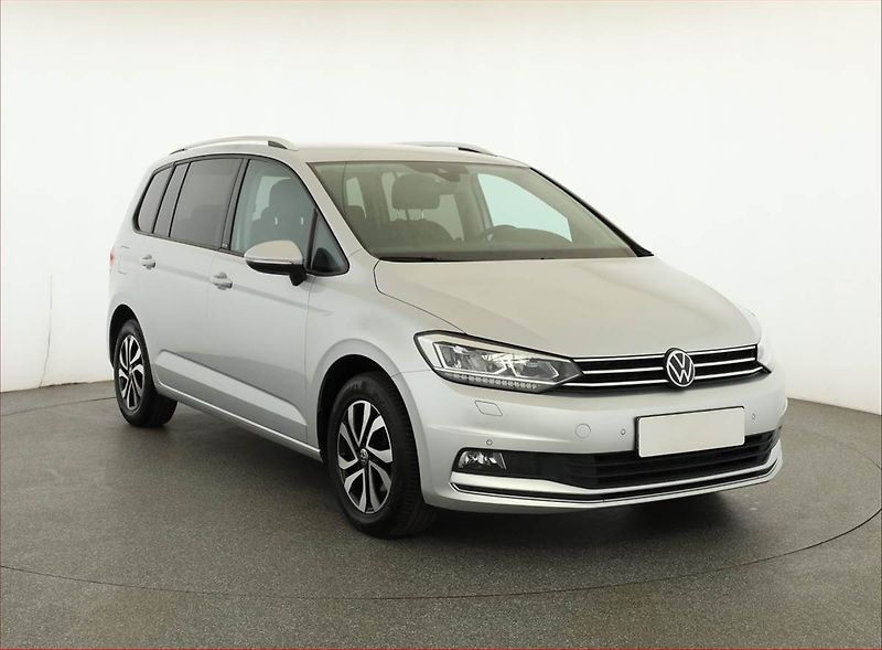 Volkswagen Touran (2022) Active 2.0 TDI, Automat - fotografie inzerátu