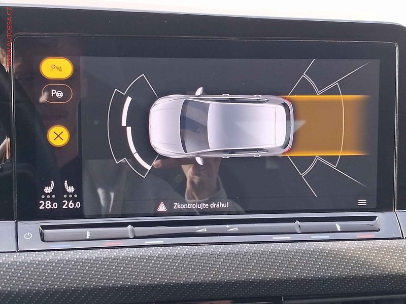 Volkswagen Golf (2023) 1.5 TSi, ČR, R-Line - fotka 17 z 18