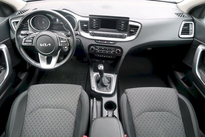 Kia Ceed (2022) Sportswagon,  1.0 T-GDI / 88 k - fotka 6 z 29