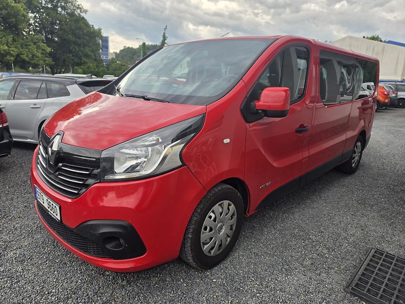 Renault Trafic 1.6 dci 125 Long 9.mist tz - fotka 2 z 19