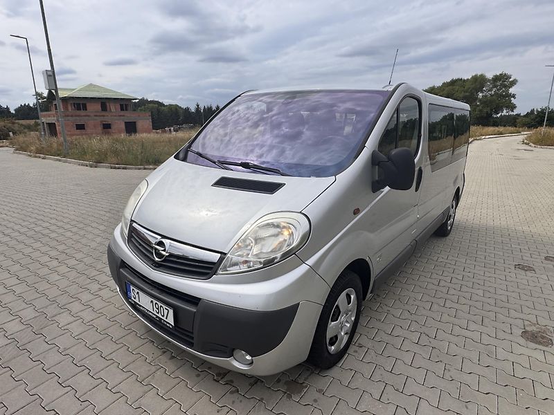 Opel Vivaro 2.0CDTI 84Kw L2 - 9.Mist - fotka 2 z 17