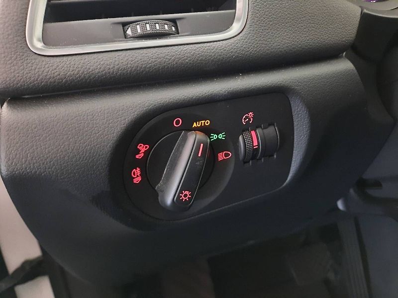 Audi Q3 (2017) 2.0 TDI quattro (110kW/150k) - fotka 19 z 23