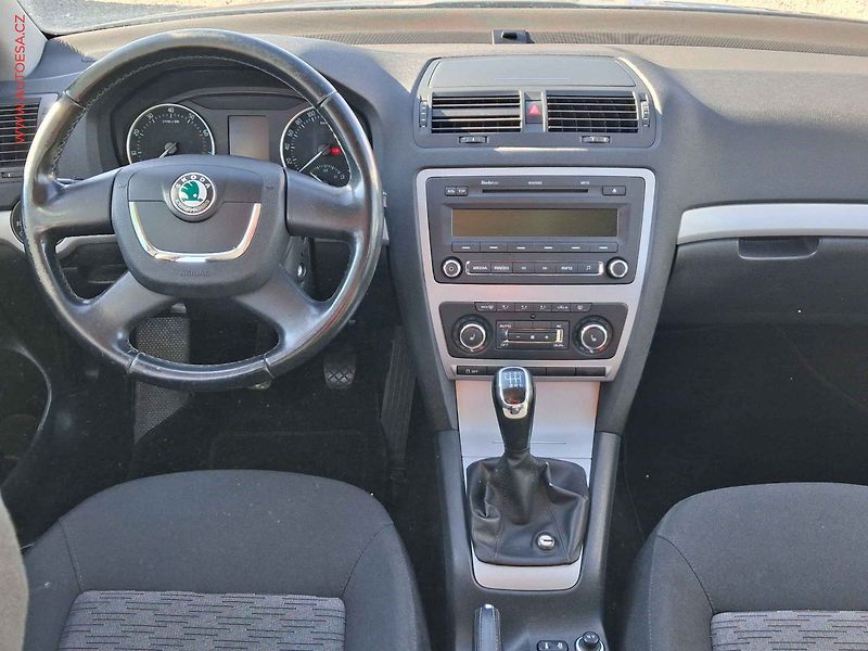 Škoda Octavia (2012) 1.4 TSi, 1.maj,ČR - fotka 8 z 17