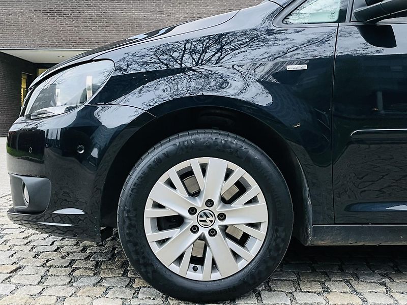 Volkswagen Touran 1.4TSI VÝHŘEV SERVISKA TAŽNÉ - fotka 43 z 43