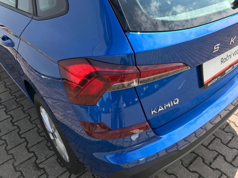 Škoda Kamiq (2025) SELECTION 1,0 TSI - fotka 22 z 25