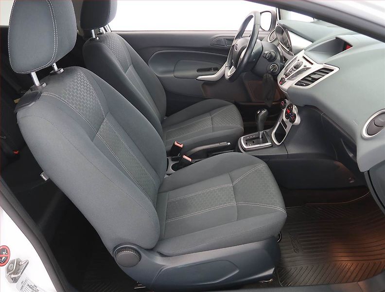 Ford Fiesta (2011) 1.4, Automat, Serv.kniha - fotka 9 z 18