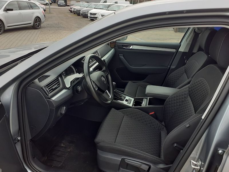 Škoda Superb (2020) 2.0 TDi 140Kw DSG ČR - fotka 21 z 32