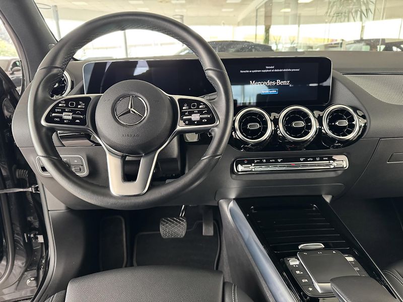 Mercedes-Benz GLA 200d AUT*Distronic*Tažné*DPH - fotka 9 z 37