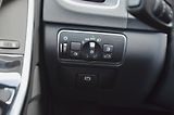 Volvo V60 (2016) 2.4 D6 AWD PHEV 212kW Momentum - náhled 27