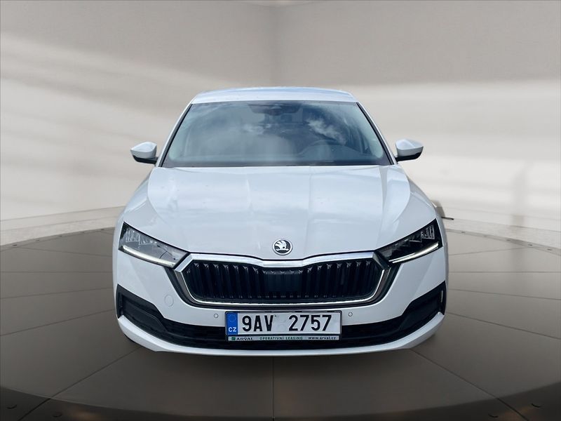 Škoda Octavia 1,5 TSI 110 Ambition - fotka 2 z 11