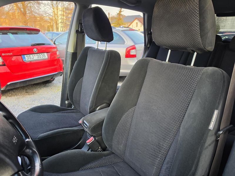 Hyundai Tucson 2.0 CRDi TZ  - fotka 16 z 25