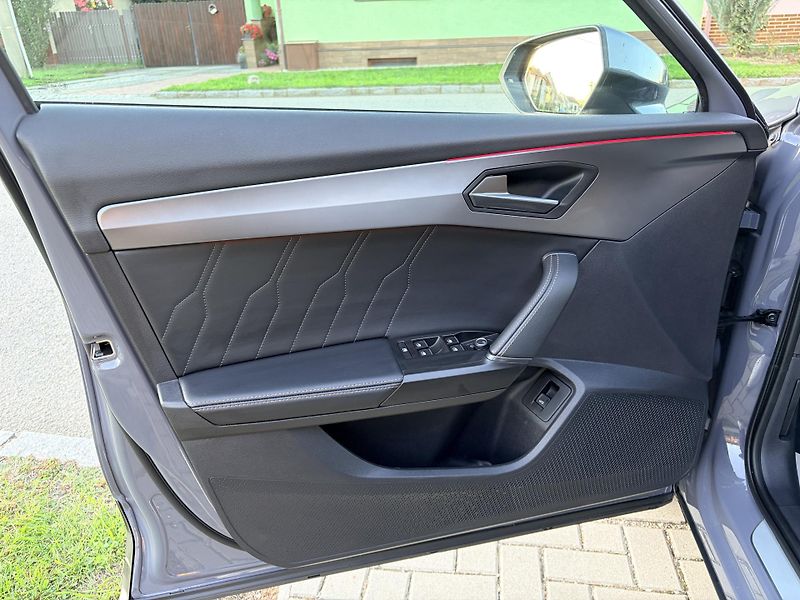 Cupra Formentor 1.5TSI 110KW DSG LED  - fotka 10 z 52