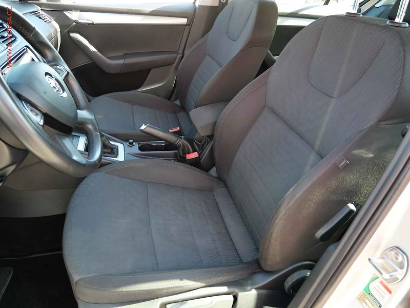 Škoda Octavia (2014) 2.0 TDi, ČR, servis.kniha - fotka 9 z 21