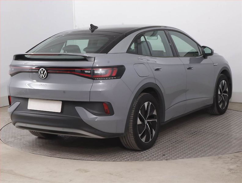 Volkswagen ID.5 (2022) Pro Perf. (82 kWh), SoH 94% - fotka 5 z 18