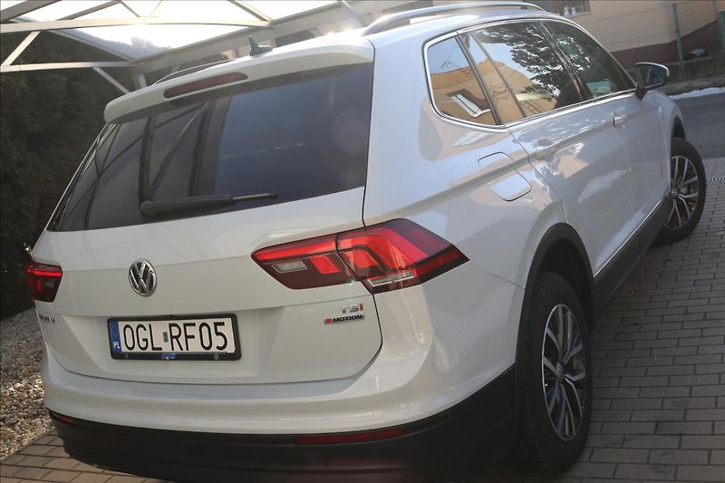 Volkswagen Tiguan Allspace 2,0 Tsi, 4motion, 7míst - fotka 14 z 44