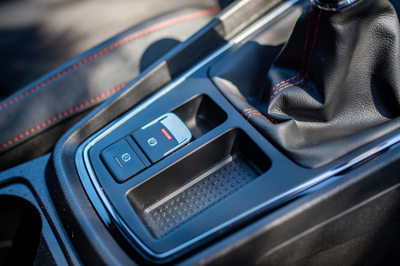 Seat Leon (2019) Koupeno nové v ČR / 1. maj. - fotka 9 z 21