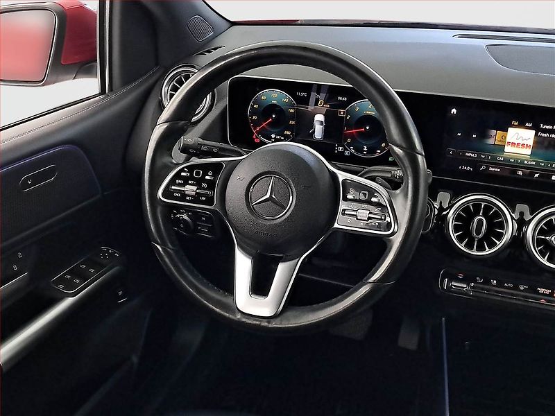 Mercedes-Benz Třídy B (2019) B 180, Automat, Kůže, Navi - fotka 17 z 24