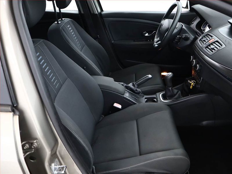 Renault Mégane (2009) 1.6 16V, Serv.kniha, po STK - fotka 7 z 12