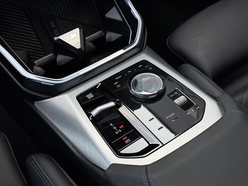 BMW X3 xDrive20d - fotka 12 z 23