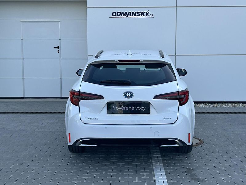 Toyota Corolla (2026) TS LIMITED EDITION 1,8 HEV AT - fotka 11 z 14