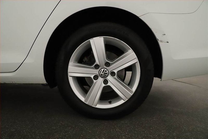 Volkswagen Golf (2015) 1.6 TDI, Automat, Tempomat - fotka 16 z 16