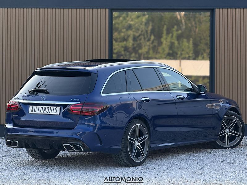Mercedes-Benz Třídy C (2019) C 63 T AMG Pano, LED, Ambient - fotka 2 z 29