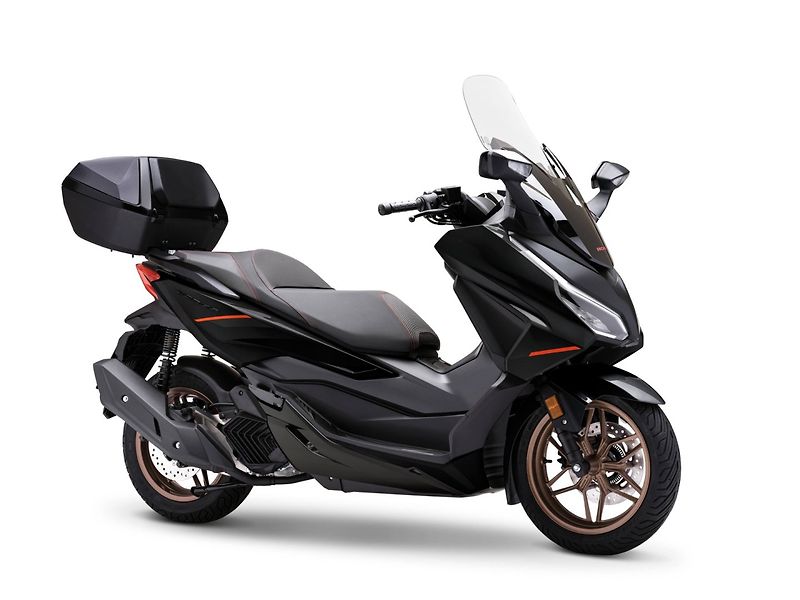 Honda Forza 125 ABS (2026) Smart box - fotka 6 z 8