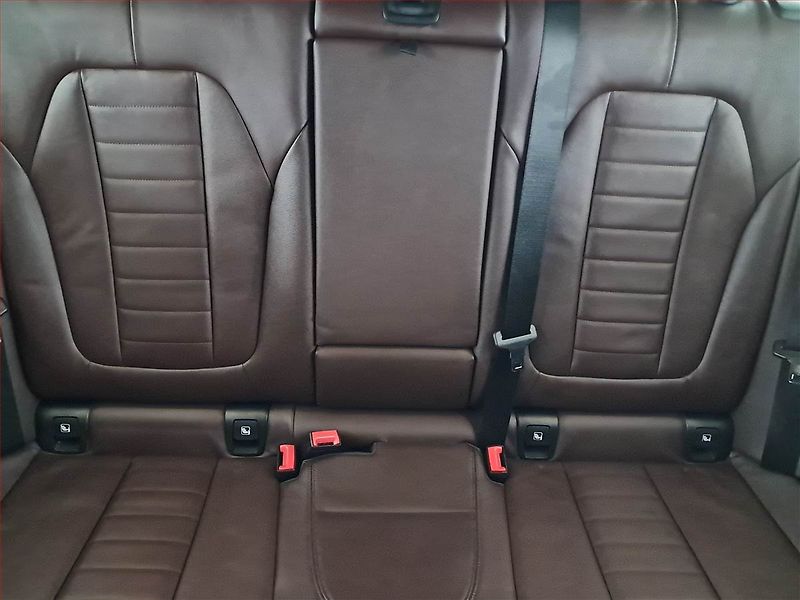 BMW X3 (2018) Luxury line xDrive25d - fotka 10 z 19
