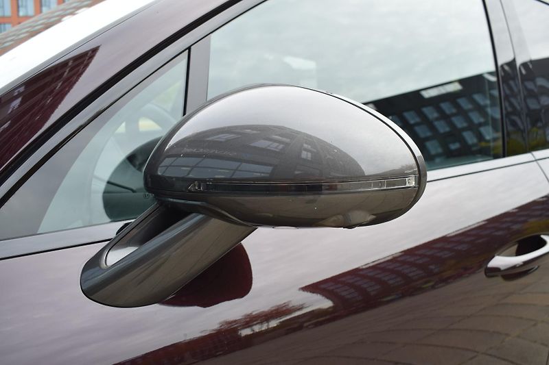 Porsche Macan (2023) T/Pano/KeyLess - fotka 38 z 42